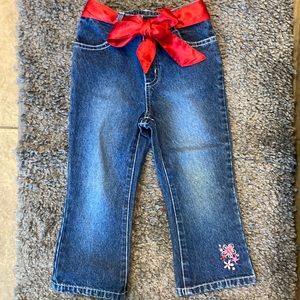 Girls Disney ribbon jeans. Flower embroider decoration. Size 3T